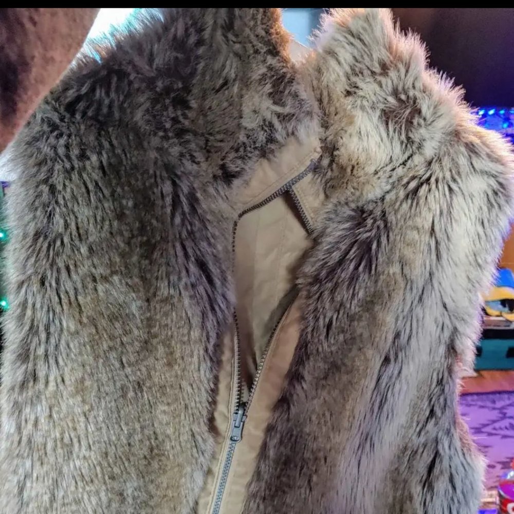Furr vest new